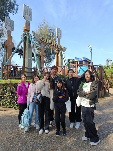 ทีมผู้กล้า พิชิตสวนสนุก Thorpe Park, Theme Park แห่ง England